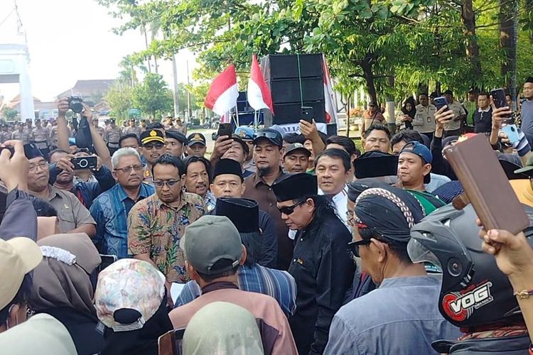 Tolak Operasional Tempat Hiburan Malam, Warga Tegal Kembali Geruduk Kantor DPRD
