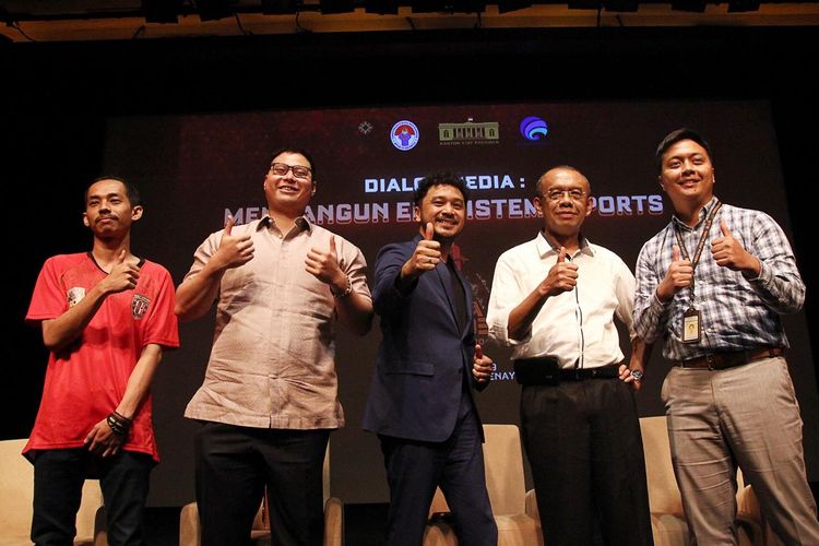 Piala Presiden Esports 2020 akan digelar sebagai bagian dari komitmen pemerintah untuk mengembangkan esports di Indonesia.