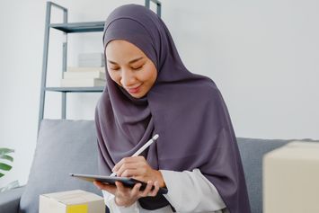 6 Tips Jualan Online saat Ramadan, Dijamin Luber Cuan