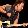 Lirik dan Chord Lagu Radio Nowhere - Bruce Springsteen