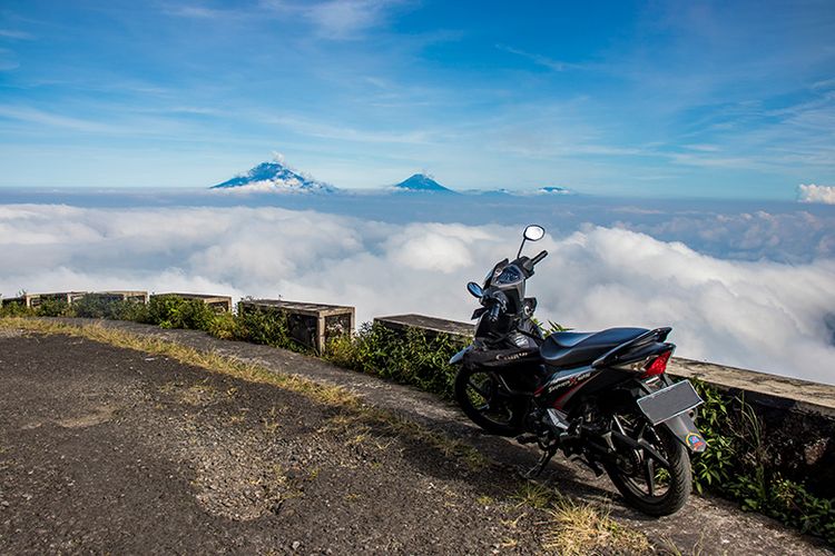 Puncak Gunung Telomoyo Di Jawa Tengah Bisa Dicapai Naik Motor Halaman All Kompas Com