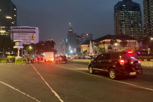 Jalan Medan Merdeka Barat Dapat Kembali Dilintasi Setelah Demonstran Tolak Kenaikan Harga BBM Bubar