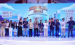 Tutup Job Fair 2025, Wamenaker Apresiasi Perusahaan yang Sediakan 52.476 Lowongan Kerja