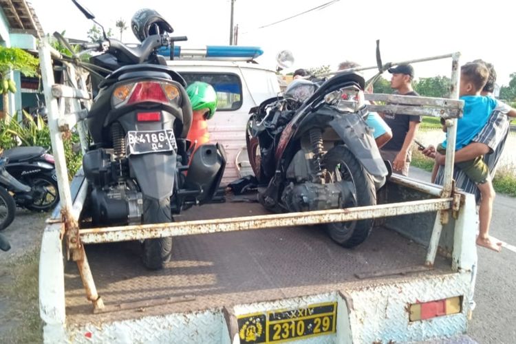 Sepeda motor yang terlibat kecelakaan di Jalan Mrisi, Madukismo, Kasihan, Kabupaten Bantul, DI Yogyakarta. Selasa (20/9/2022).