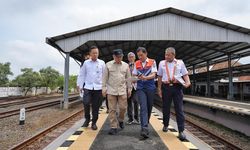 Jelang Nataru 2025/2026, Menhub Tinjau Kesiapan Simpul Transportasi di Jateng