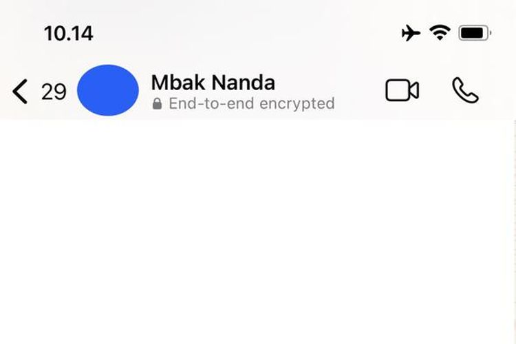 Tampilan notifikasi end to end encrypted yang muncul di bawah nama kontak dalam ruang obrolan WhatsApp.