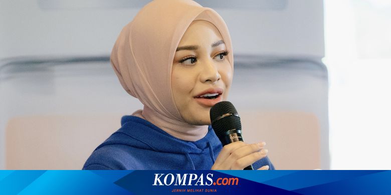 Deretan Artis yang Ikut Tren Olahraga Padel