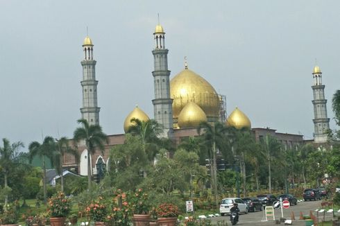 Dian Al Mahri, Pendiri Masjid Kubah Emas yang Dikenal Dermawan