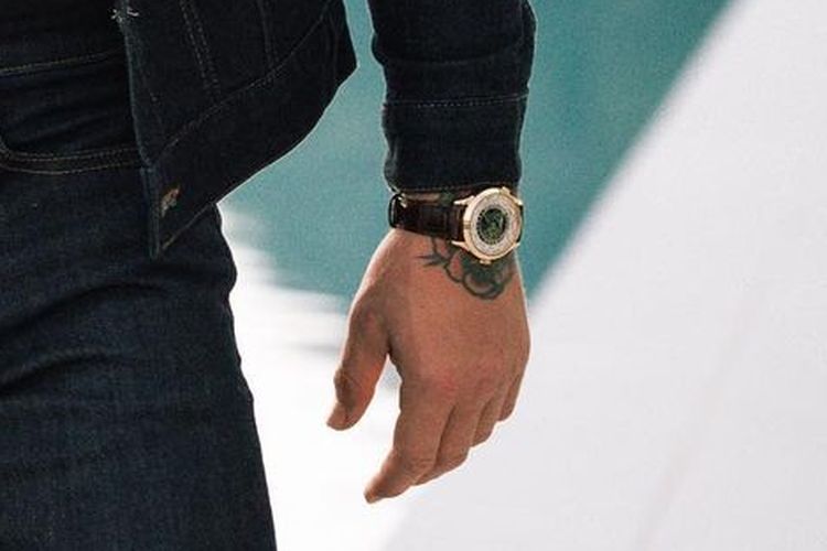 Koleksi jam tangan Conor McGregor Patek Philippe World Time 5231J
