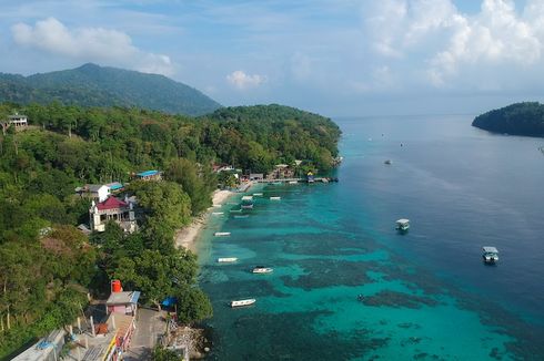7 Pesona Desa Wisata Iboih di Sabang, Bisa Lihat Lumba-lumba di Laut