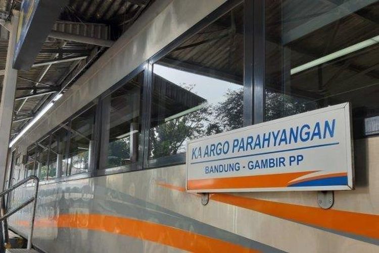 Ilustrasi KA Argo Parahyangan yang melayani rute Bandung-Gambir PP. 
