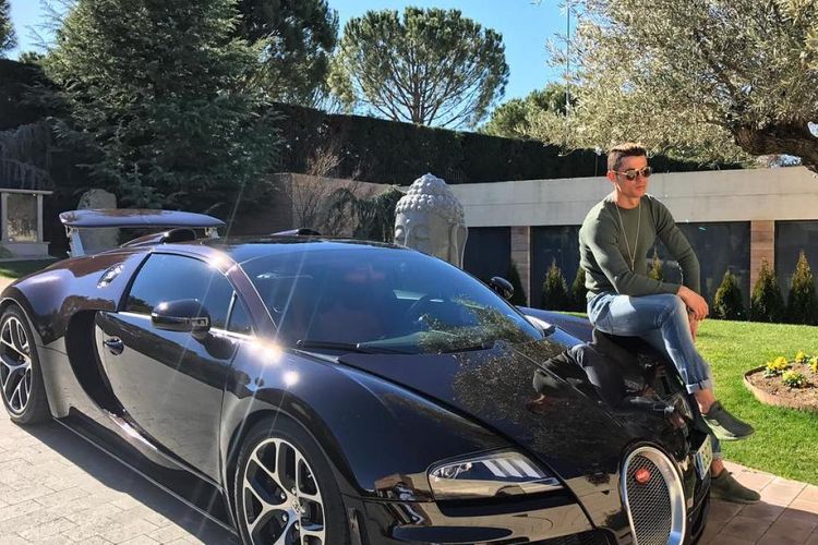 Bugatti Veyron milik Cristiano Ronaldo (Instagram/@cristiano)