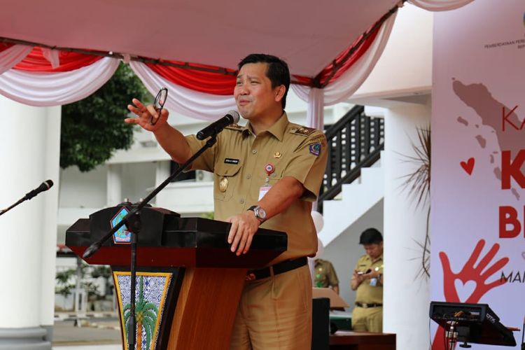 Wakil Gubernur Sulawesi Utara Steven Kandouw dalam acara kampanye kilau generasi bebas HIV AIDS dan Narkoba, Psikotropika dan Zat Adiktif (Napza) lainnya di Lapangan Kantor Gubernur, Selasa (26/03/2019) pagi.