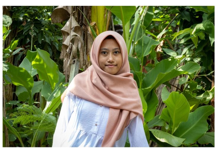 Kisah Ririn, Anak Buruh Serabutan yang Berhasil Kuliah Gratis di UGM