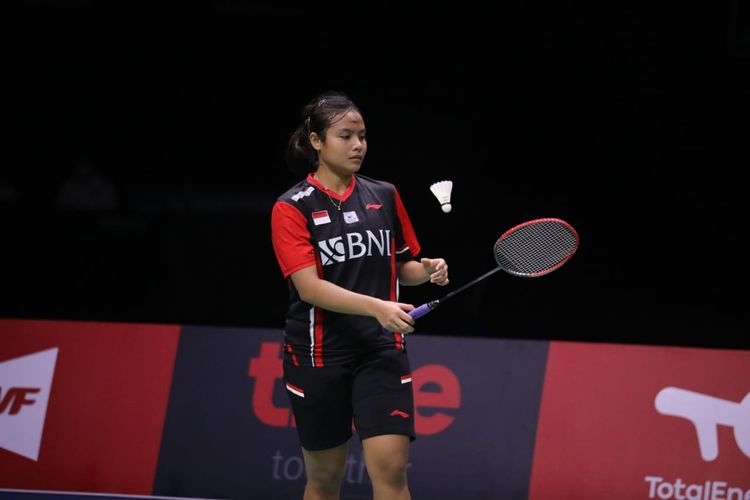 Komang Ayu Cahya Dewi bertanding dengan Chen Yu Fei (China) di partai pertama perempat final Piala Uber 2022, Kamis (12/5/2022).