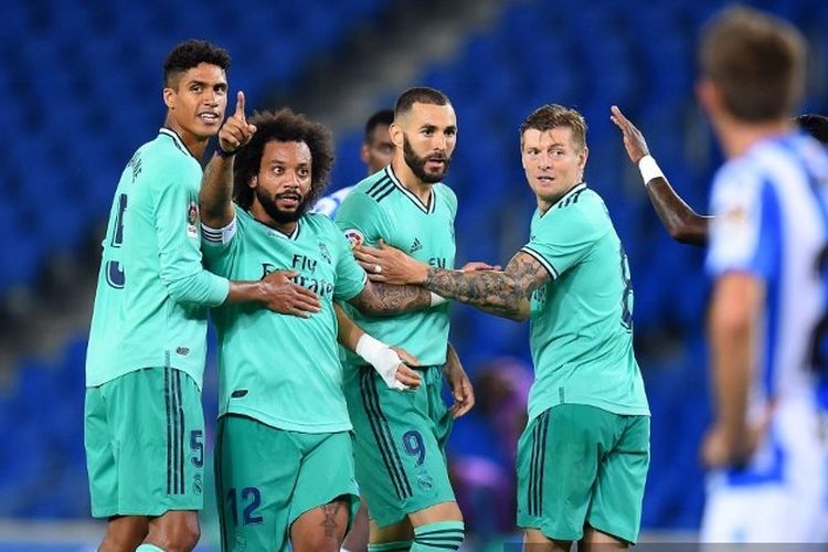 Raphael Varane, Marcelo, Karim Benzema, Toni Kroos dalam laga Real Sociedad vs Real Madrid, Senin (22/6/2020).