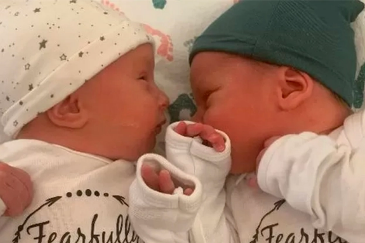 Bayi kembar Lydia dan Timothy Ridgeway yang lahir dari embrio yang dibekukan selama 30 tahun 