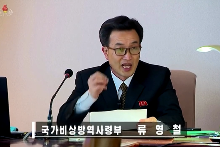 Tangkap layar Ryu Yong Chol muncul menjadi ?wajah publik? Korea Utara dalam pertempuran negara yang terisolasi itu melawan epidemi, setelah pengumuman ?infeksi pertamanya? negara minggu lalu.
