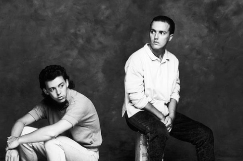 Lirik dan Chord Lagu Laid So Low (Tears Roll Down) - Tears for Fears