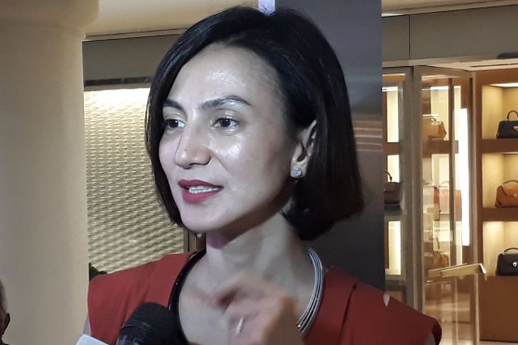 Wanda Hamidah diwawancara di La Moda Cafe, Plaza Indonesia, Jakarta Pusat, Selasa (16/5/2017).