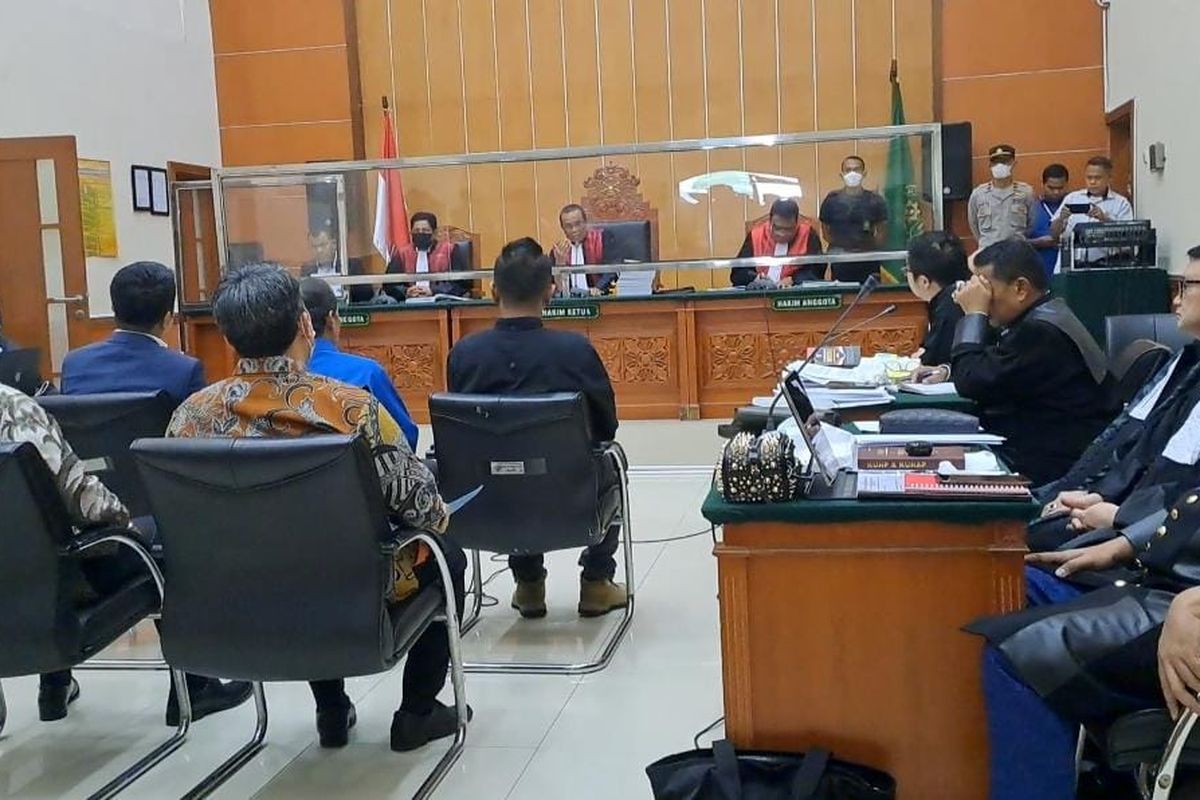 Lima orang saksi dihadirkan dalam sidang terdakwa kasus peredaran sabu Irjen Teddy Minahasa di PN Jakarta Barat, Senin (13/3/2023). 