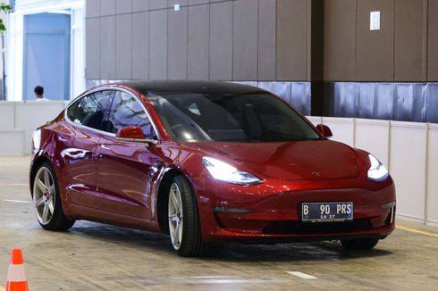 Spesifikasi Tesla Model 3 yang Mejeng di PEVS 2022, Bisa Dicoba