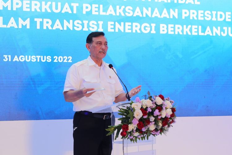 Menko Marves Luhut Binsar Pandjaitan menjanjikan ke utusan khusus AS John Kerry, bahwa Indonesia bakal lebih baik dan ramah lingkungan. Karena pemerintah saat ini tengah mendorong penggunaan kendaraan listrik dan B40 minyak sawit. 