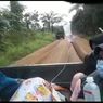 Video Viral Kapolsek Selamatkan Wanita Pendarahan Setelah Melahirkan dengan Menempuh 50 KM dari Dalam Hutan