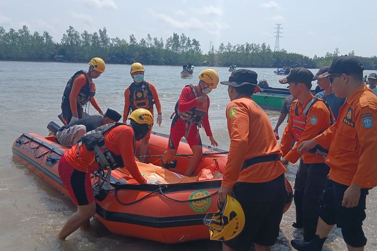 Penambang Timah Diterkam Buaya Saat Pindahkan Ponton di Sungai Bangka