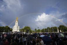 Jelang Ratu Elizabeth II Wafat, 2 Pelangi Muncul di Istana Buckingham