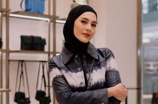 Dari Kemeja hingga Gamis, Ini 10 Inspirasi Gaya Hijab Paula Verhoeven