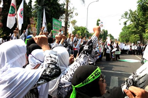 Lagi, Tenaga Honorer Demo Protes Seleksi CPNS