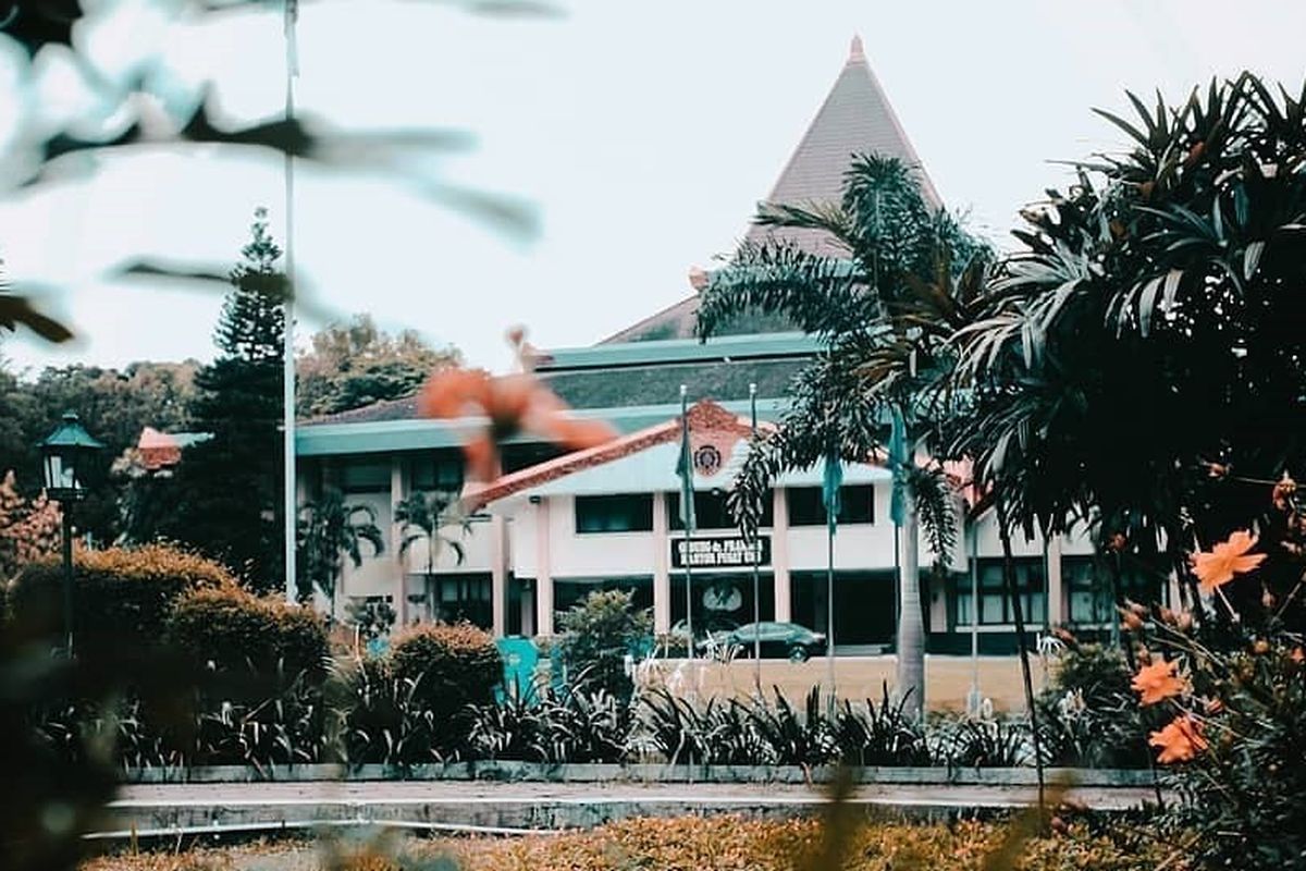 Pandemi Tak Kunjung Usai, Mahasiswa UNS Jalani KKN Secara Mandiri ...