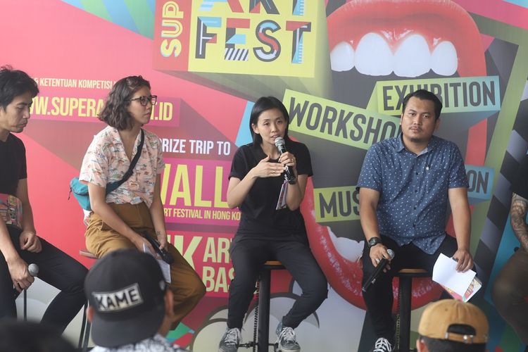 Emte (juri kategori Ilustrasi), Sanchia (juri Comic Strip), Eunice Co-curator dan Program Direcyor Super Art Fest, Adjie Aditya Purwaka perwakilan Supermusic, Leon Barto (Kurator Super Art Fest 2019), Tutu (juri kategori Street Art), Hardthirteen (juri kategori Custom Sneakers).