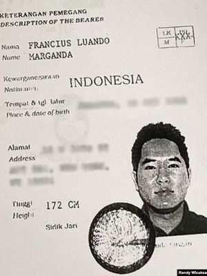 Foto Surat Perjalanan Laksana Paspor (SPLP) terdakwa Francius Marganda yang disebarkan para korban di daring.