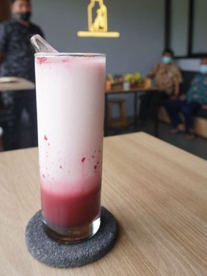 Salah satu menu jamu modern di Djampi Jawi, kafe jamu modern di Klaten, Sabtu (10/4/2021).