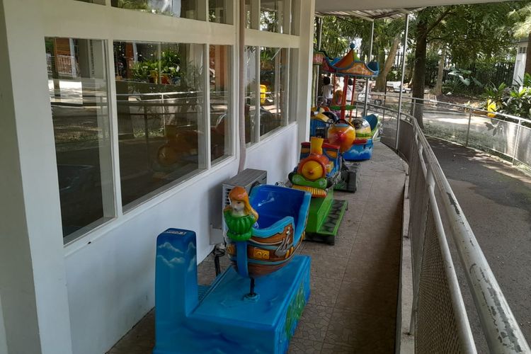 Arena permainan anak di Taman Lalu Lintas, Bandung