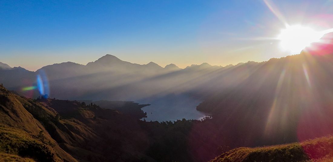 Sore Hari di Plawangan Sembalun Gunung Rinjani.