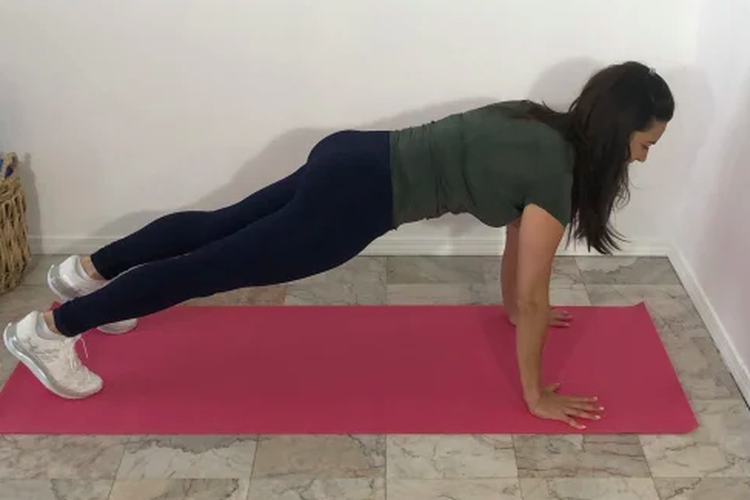 Latihan push up plank