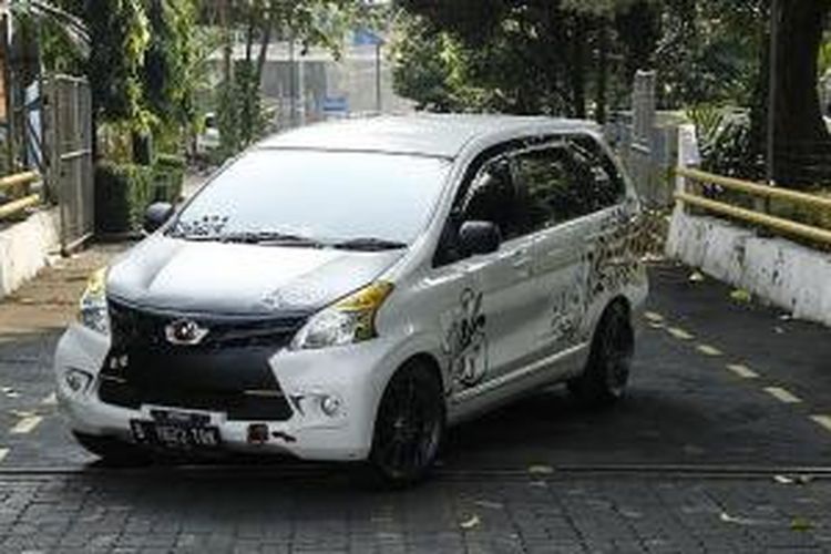 Avanza Tampil Sederhana Dengan Nuansa Batik