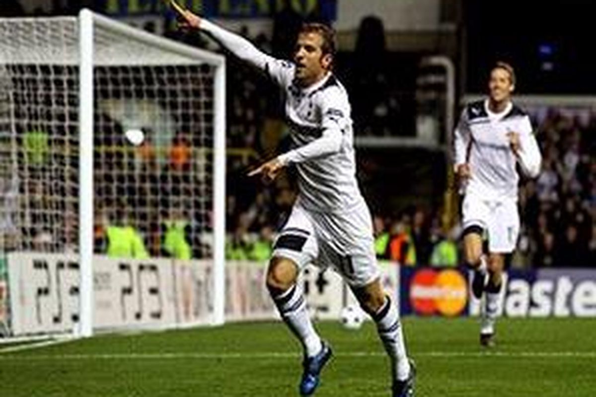 Gelandang Tottenham Hotspur, Rafael van der Vaart.