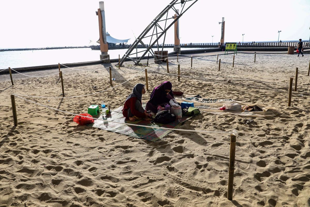 A file photo of one of the oldest recreational parks in Jakarta Taman Impian Jaya Ancol after its reopening during the transition period of the large-scale social restrictions in Jakarta dated June 20, 2020. 