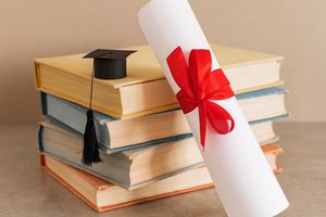 Menguak Labirin Otoritas, Kepastian Hukum, dan Ironi Validasi Ijazah