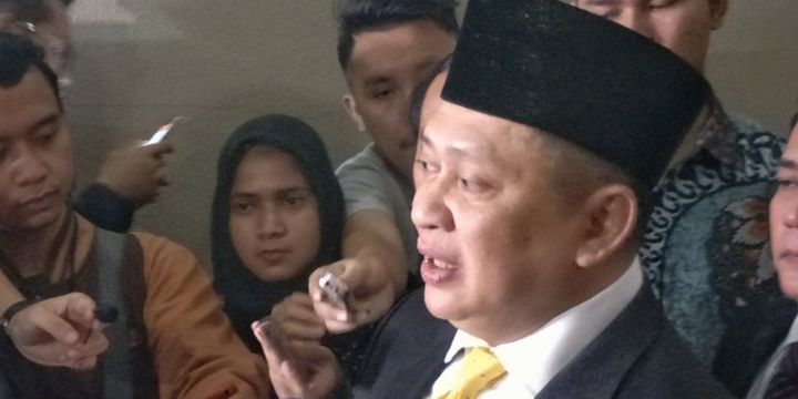 Ketua DPR RI Bambang Soesatyo saat ditemui usai rapat paripurna di Kompleks Parlemen, Jakarta, Senin (15/1/2018).