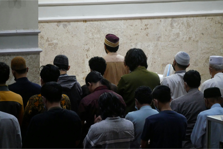 Bacaan Niat Shalat Tarawih dan Shalat Witir Saat Ramadhan