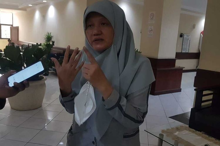 Wakil Ketua DPRD Kota Surabaya, Reni Astuti