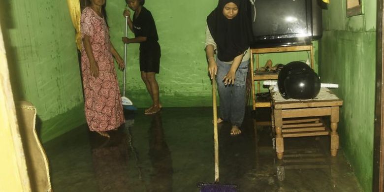 Berita Harian Dampak Banjir Rob Di Kota Kupang Terbaru Hari Ini ...