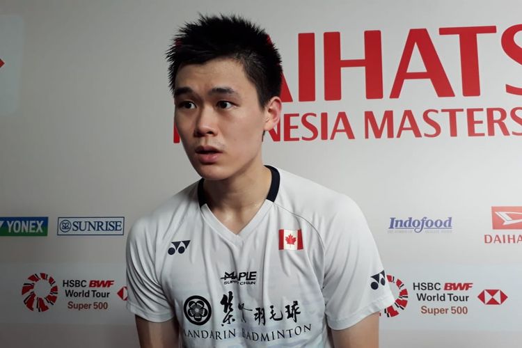 Tunggal putra Kanada, Brian Yang, menemui media seusai mengalahkan Anthony Sinisuka Ginting pada semifinal Indonesia Masters 2024 di Istora Senayan, Jakarta, Sabtu (27/1/2024). 