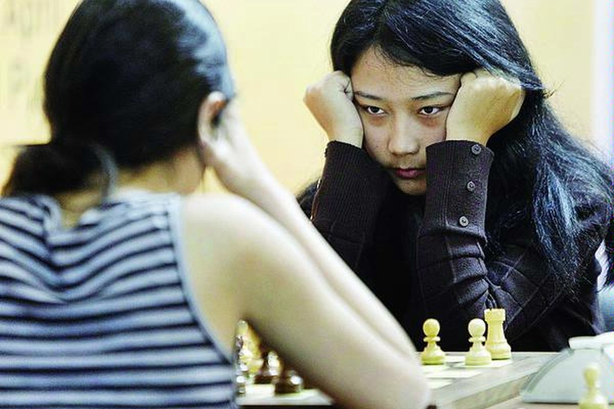 Pecatur GMW Irene Kharisma Sukandar (kanan)