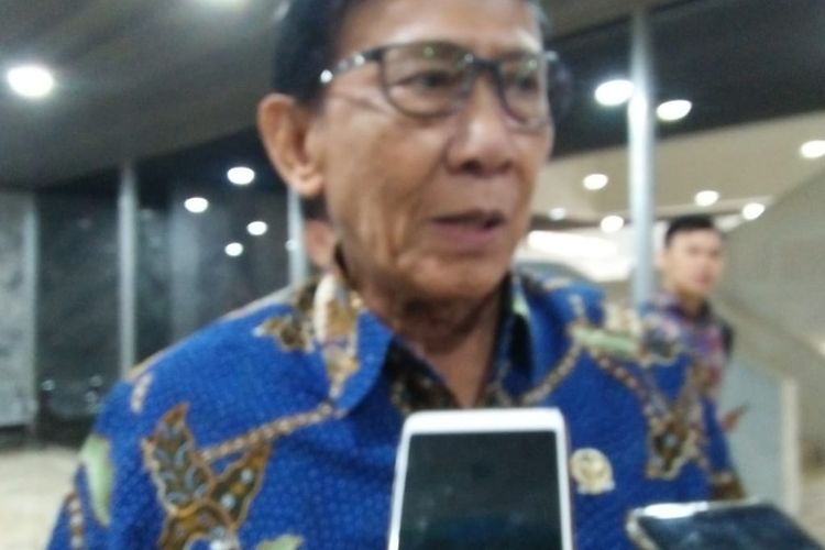 Ketua Fraksi Partai Demokrat di MPR Guntur Sasono di Kompleks Parlemen, Senayan, Jakarta, Kamis (3/10/2019).